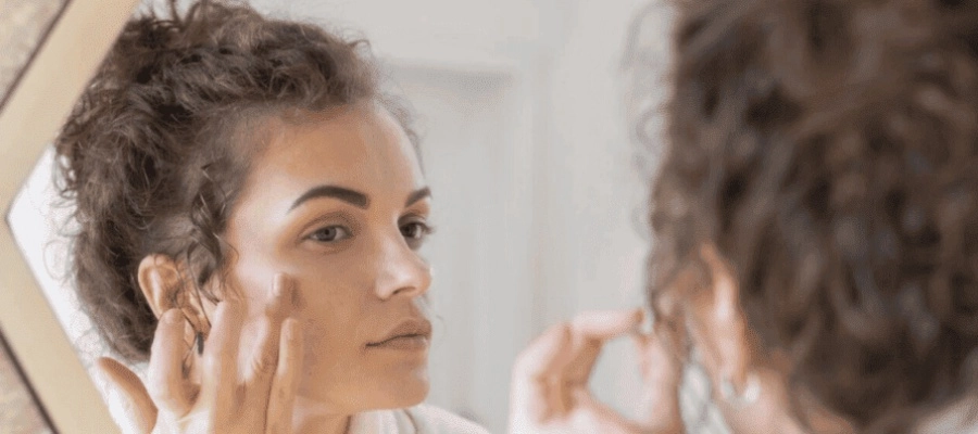Imagem da notícia O que é tirosinase e como afeta a produção de melanina?