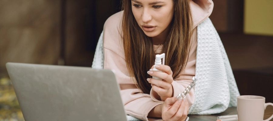 Imagem da notícia Automedicação: riscos e como buscar diagnóstico confiável?