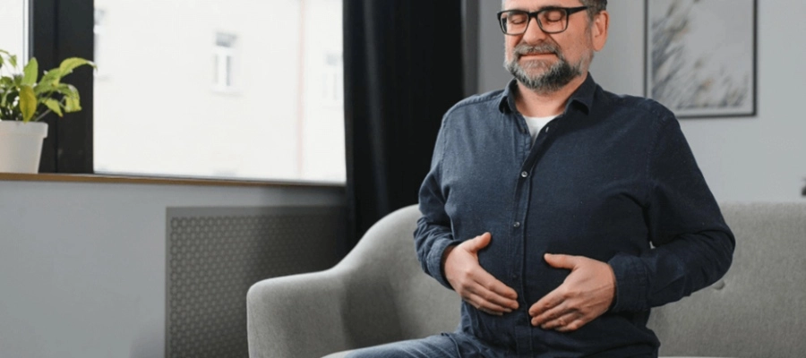 Imagem da notícia O que causa barriga estufada? O que é bom para desinchar?