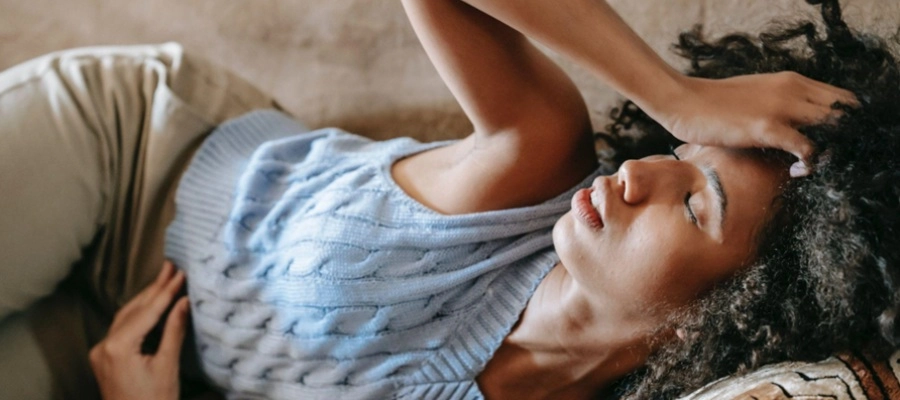 Imagem da notícia O que pode ser febre e dor de barriga? Veja 7 possíveis causas