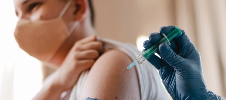 Imagem da notícia Reação da vacina da gripe: é seguro tomar o imunizante?