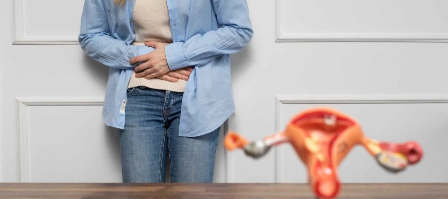 Imagem da notícia Endometriose é grave? Quais são os riscos da doença? 