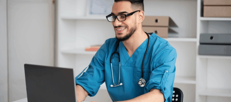 Imagem da notícia SEO para médicos: como usar para se destacar online?