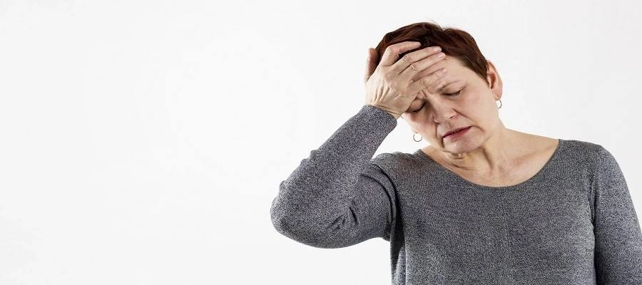 Imagem da notícia Dor de cabeça e enjoo: o que pode ser + como tratar