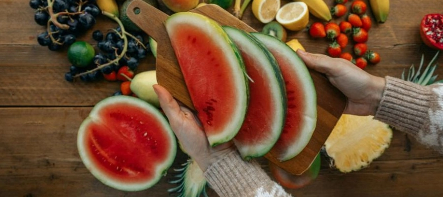 Imagem da notícia Frutas que não são ácidas: quais os benefícios para a digestão?