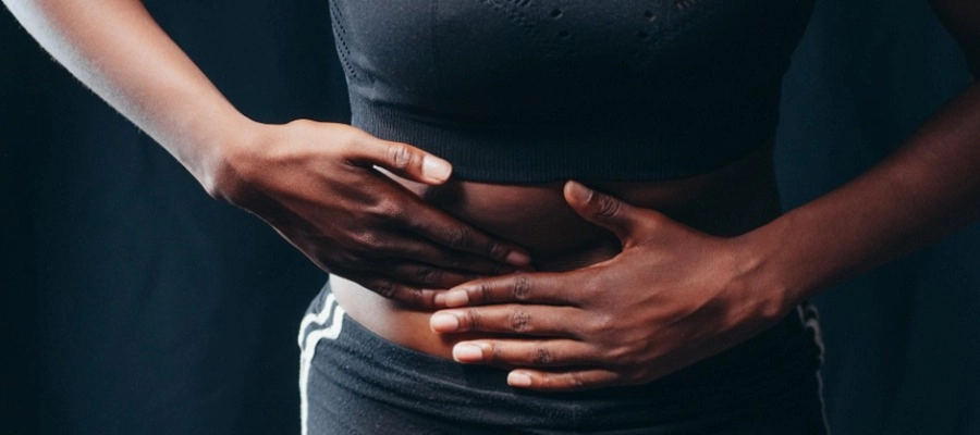 Imagem da notícia Dor abdominal difusa: o que é, por que acontece e como aliviar?