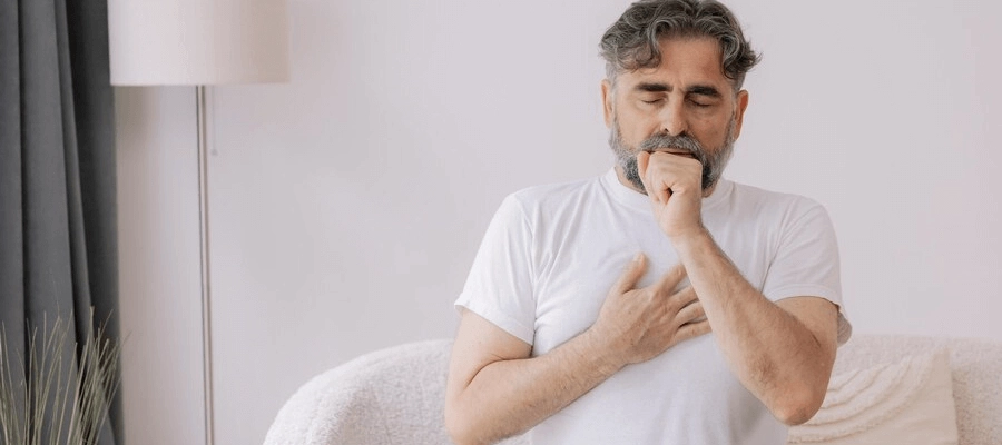 Imagem da notícia O que causa a pneumonia? Fatores de risco, tipos e prevenção