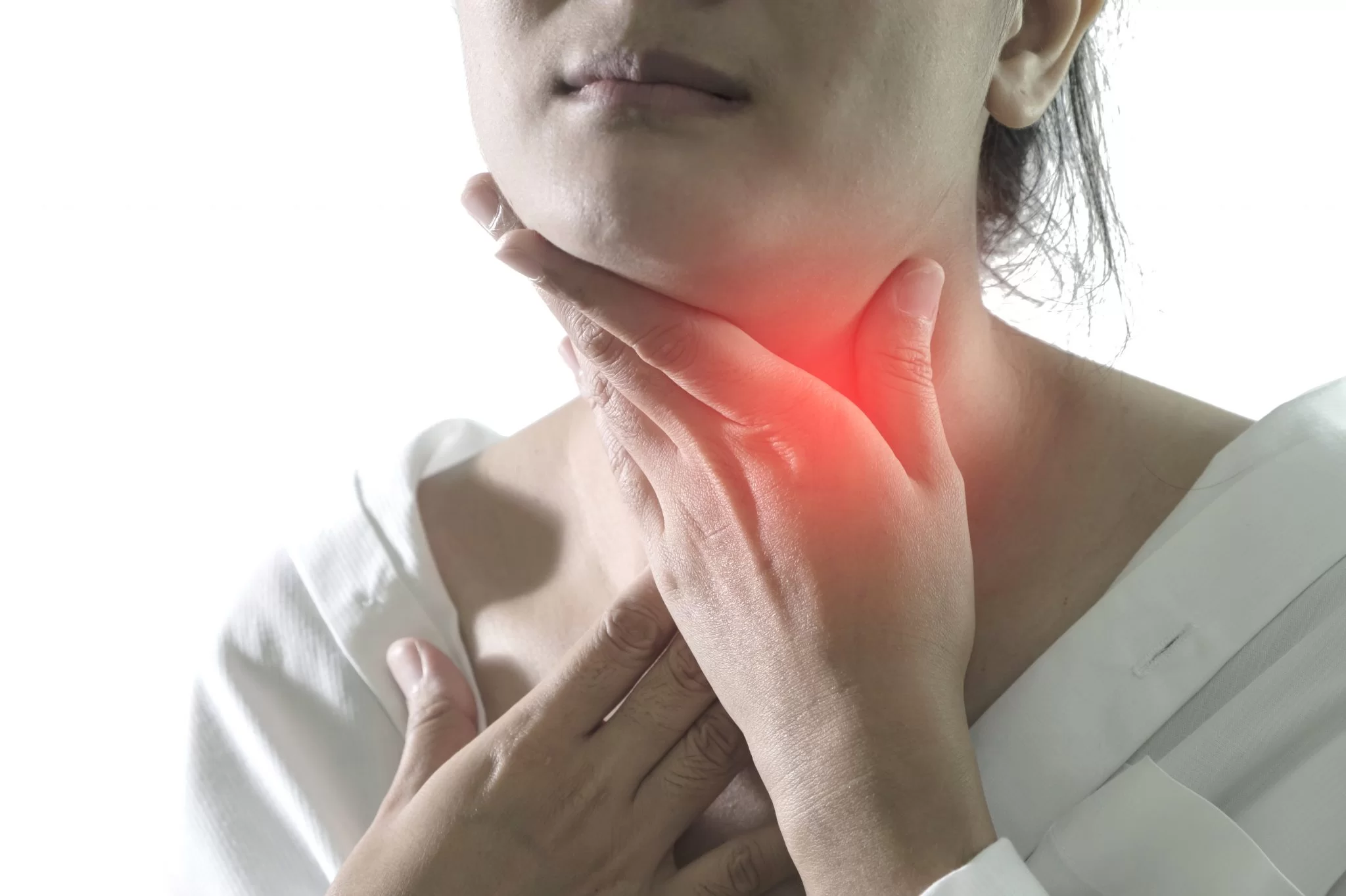Imagem da notícia Como saber se garganta está inflamada? Dicas essenciais sobre o tema!